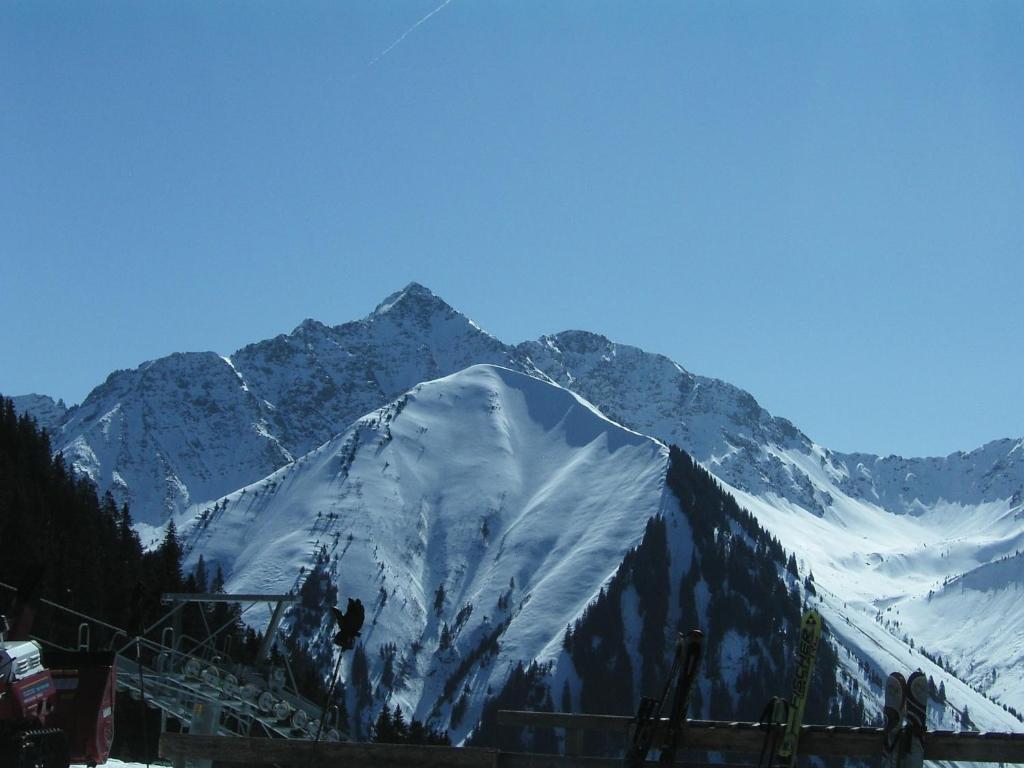 Hotel Witt Berwang Exterior photo